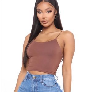🚨MUST GO🚨Tan Cropped Top